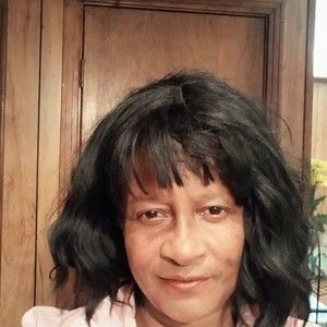 Meet your Posher, Debra